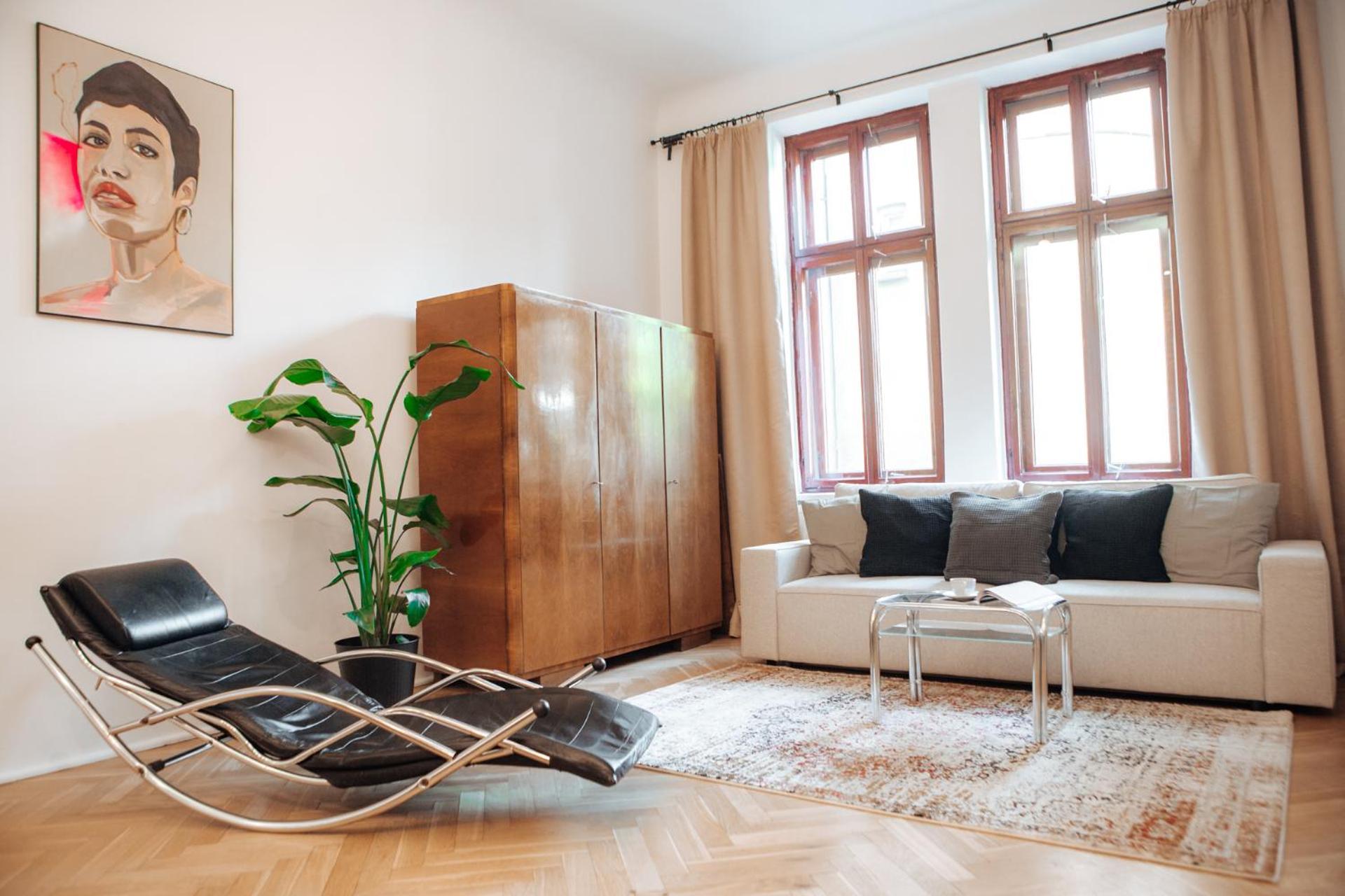 Ferienwohnung Oomph Vintage 2Br Gem Steps From Politechnika Warschau Exterior foto