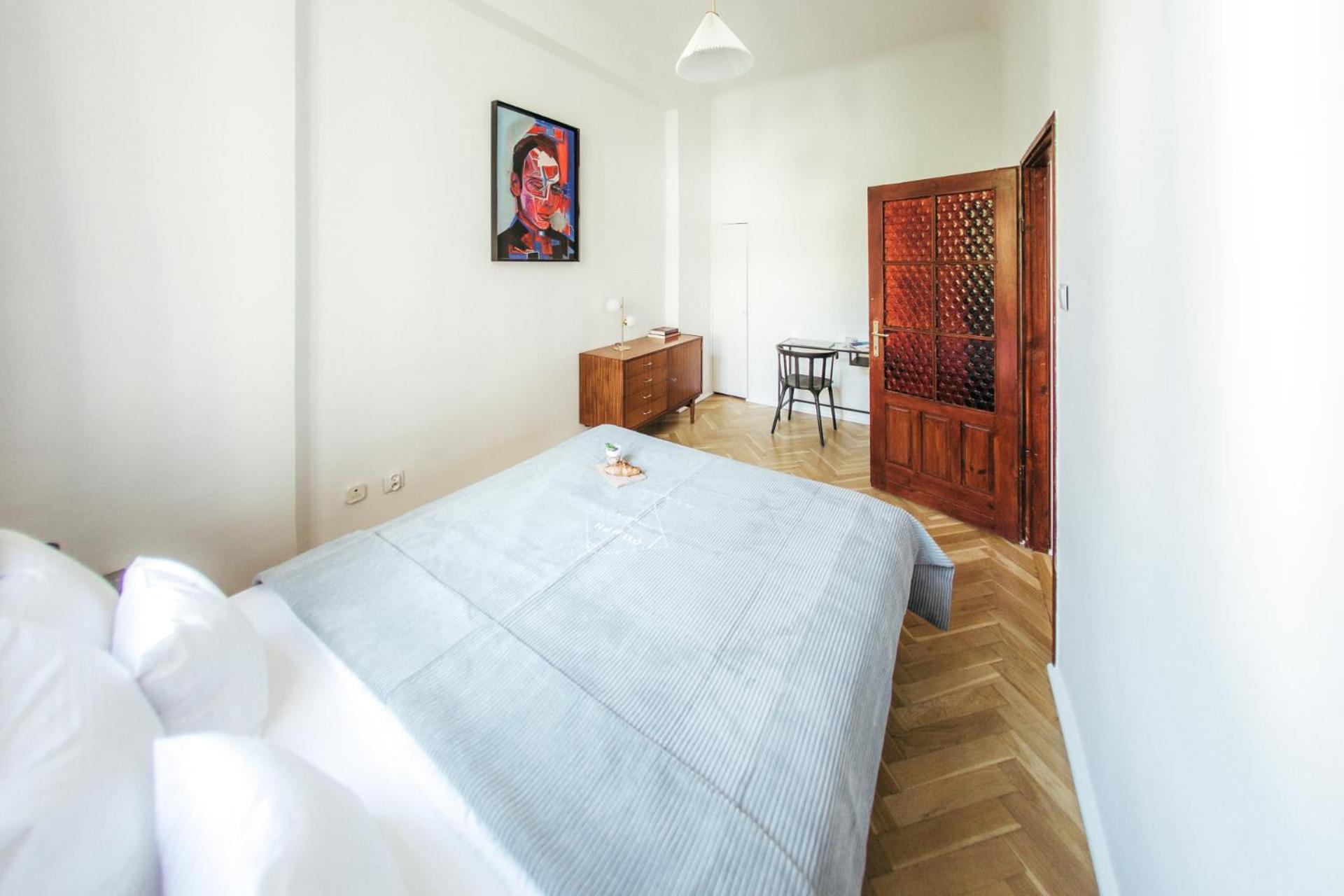 Ferienwohnung Oomph Vintage 2Br Gem Steps From Politechnika Warschau Exterior foto